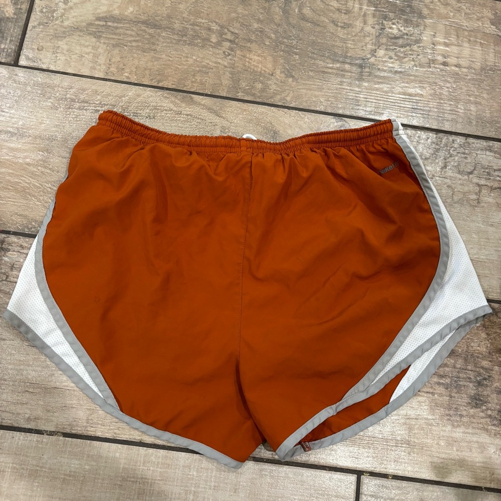 Women's Nike Texas Longhorns Spring Break Tempo Short Size Medium Orange - Picture 5 of 5